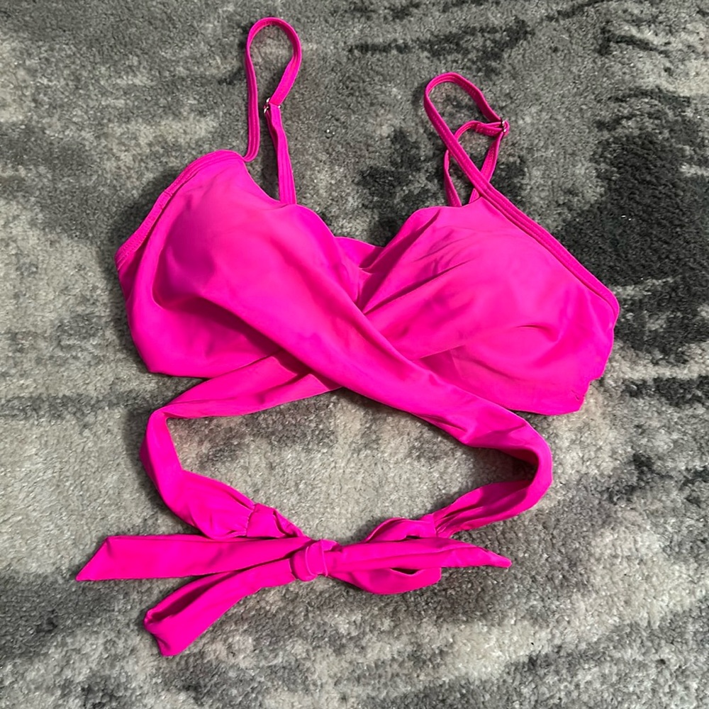 Hot Pink Bikini top with wrap around bottom strap size S excellent condition